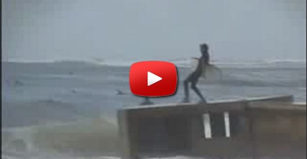 Bodyboarder entra no mar demasiado cedo